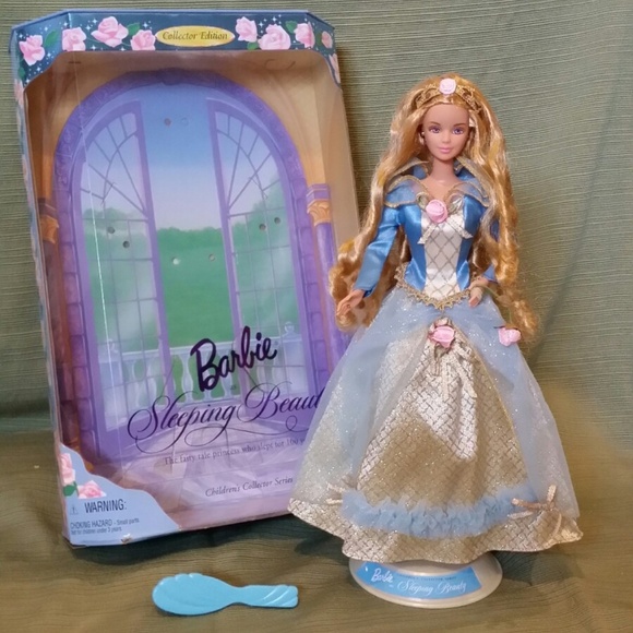 Barbie 👸Sleeping Beauty & 🤴Royal Ken with Princess & the Pauper Playset - Picture 14 of 16